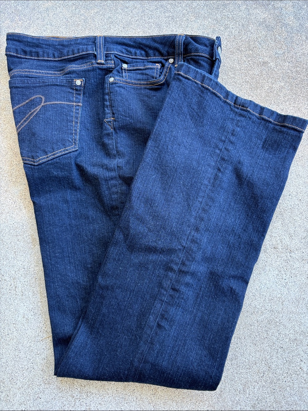 Miracle Body dark wash jeans
